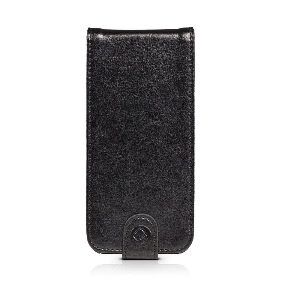 Gear4 Flip Cases for the iPhone 5c - Image 3 of 3