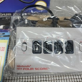 1990 NINTENDO NES FOUR SCORE FOUR PLAYER MODULE ACCESSORY Damaged Box