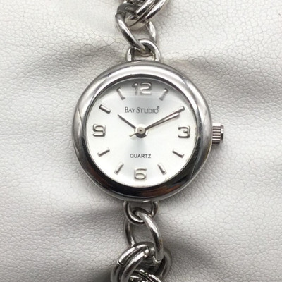 Bay Studio Charm Watch Womens 22mm Silver Tone Beach Charms New Battery 7.5''