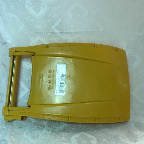 Plastic Foldable True Temper Car Snow Shovel - Yellow - Approx. 16.5" Folded - Picture 2 of 13