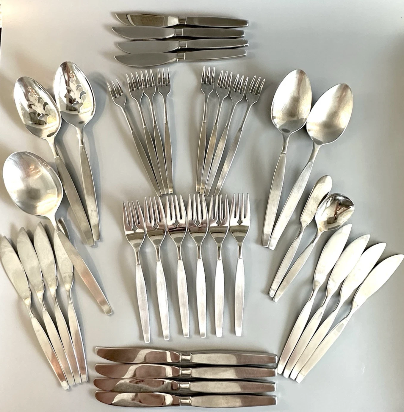 37 RARE Oneida Frostfire Stainless Flatware Serving Spoons knife