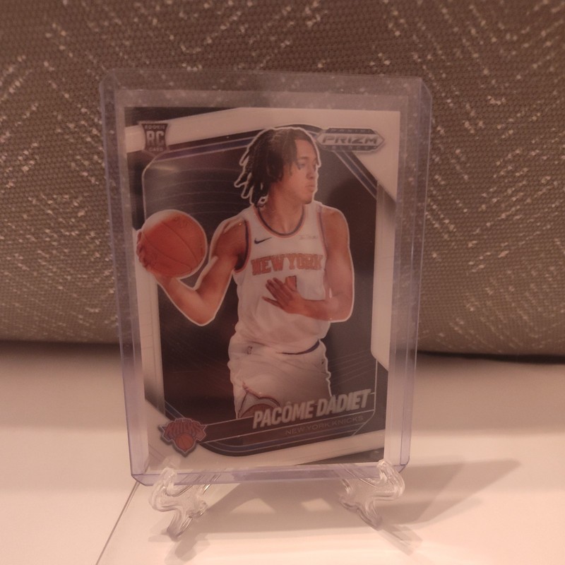 2024-25 Panini Black - Pacome Dadiet #208 White 64/175 NEW YORK KNICKS (RC)