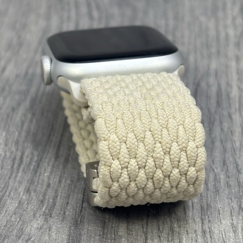 Apple Watch Series 9 - 41mm GPS + Cellular 100% Battery Health + Strap - Picture 6 of 16