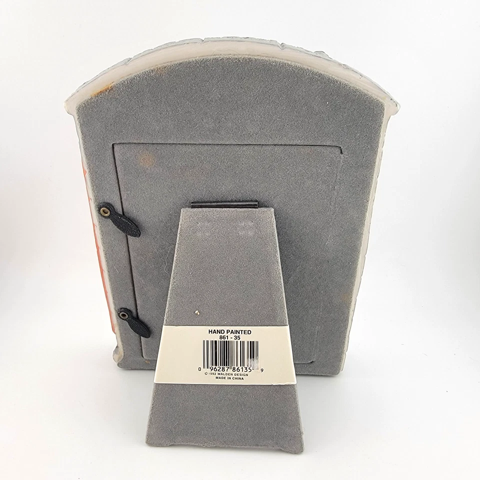 Marco de fotos pintado a mano de resina “agujero en uno” de novedad Foto 2 de 3