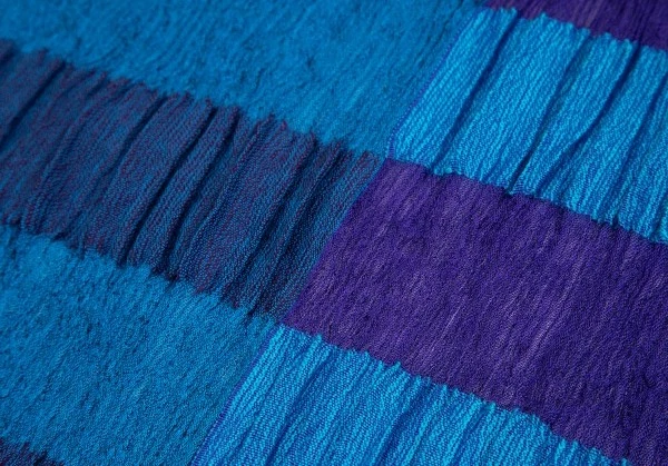 ISSEY MIYAKE HOMBRE Seda Lana Bicolor Flecos Estola (K-125139) Foto 4 de 4