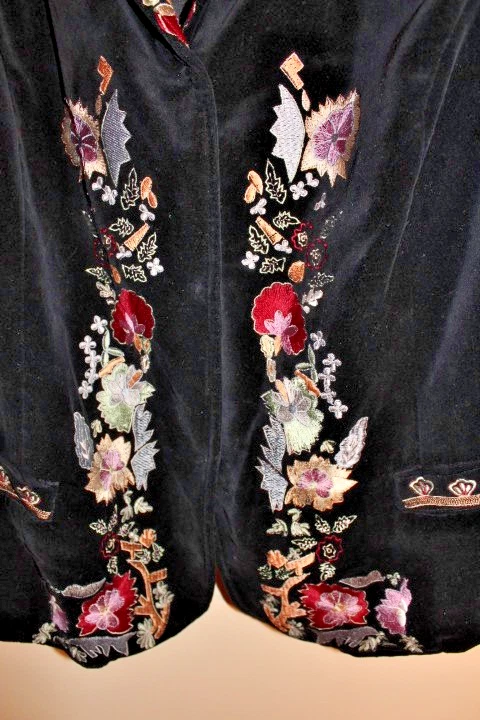 Jacke Blazer Damen Größe 54 ungetragen neuwertig in Samtoptik schwarz gemustert - Bild 4 von 4