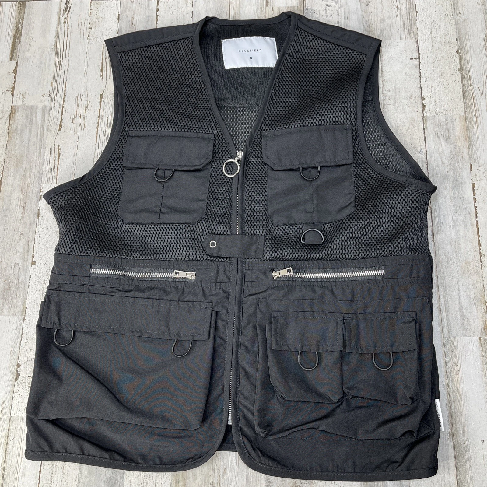 Mens Bellfield Mess Travel Camera Black Full Zip Pockets Vest Size Small. U28
Opens in a new window