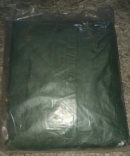 New Vintage Seaway US Camper Olive Drab 100% Waterproof Quilted Jacket Sz M - Picture 2 of 6