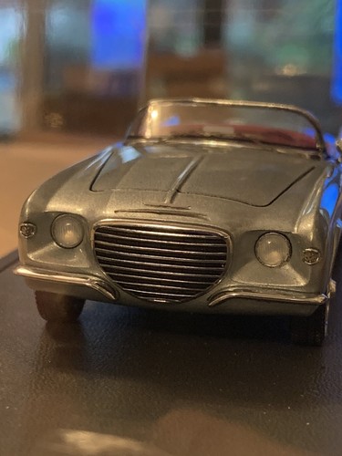 RARE GHIA CHRYSLER FALCON 1/43 CAR MODEL IN SILVER BY MATRIX MODELS LIM. ED 408 - Picture 2 of 7