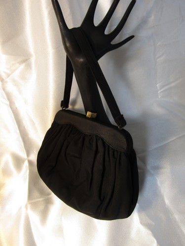 MM Couture Vintage Black Fabric Gold Clasp Purse - Vintage & collectibles - Picture 2 of 11