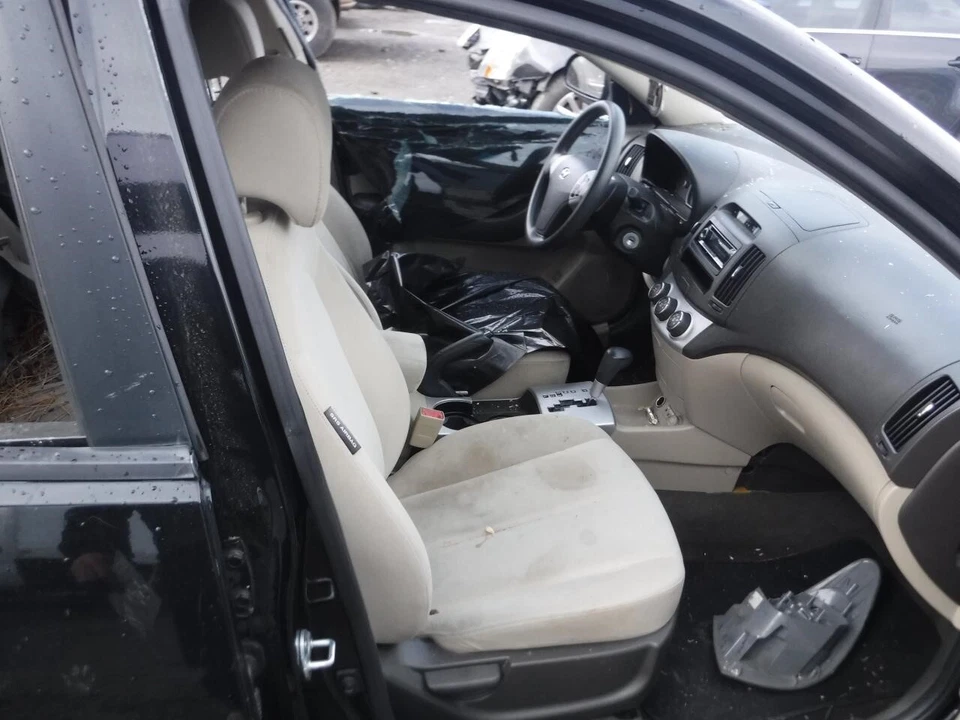 Used Front Left Door Window Regulator Front fits: 2009 Hyundai Elantra electric - Image 4 of 4