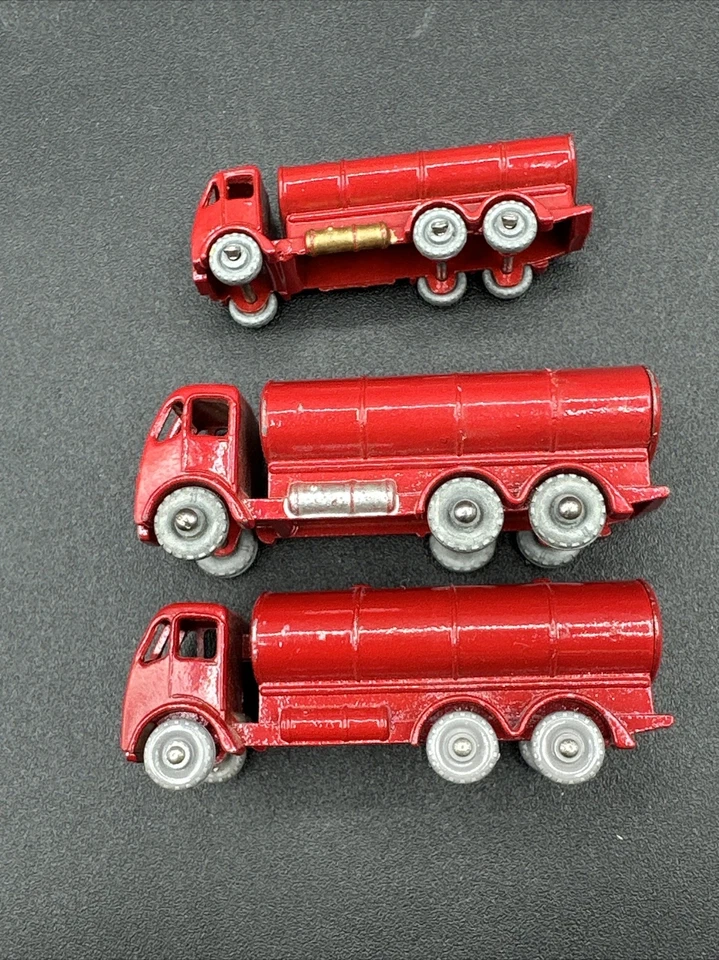 Moko Lesney Matchbox Series #11 Esso Road Tanker 1955 ERF lot of 3 different WOW - Image 4 of 4