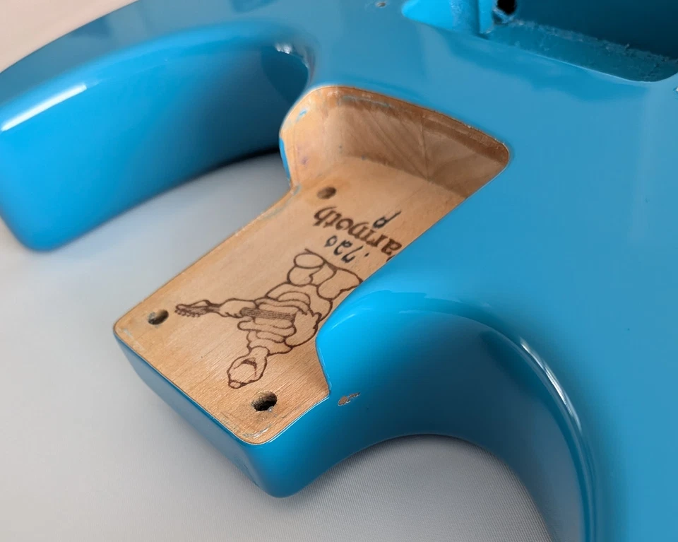 Warmoth Soloist Body (H) 带黑色五金件 - 串穿机身 - 绿松石 — 第 3/4 张图片