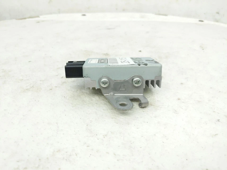 2016-2018 丰田 Rav4 车身控制模块电脑 Bcm 89570-42030 — 第 3/4 张图片