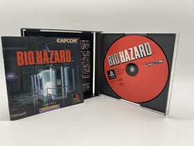 PlayStation 1 PS1 Console w/ Resident Evil Dino Crisis 8 set JP Ver.  SCPH-7000 