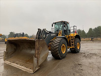 2015 John Deere 844K-II