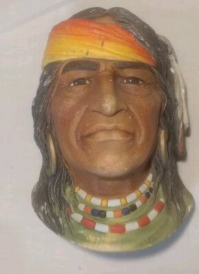 Navajo Legend Products F Wright 1984 Wall Bust Indian Head Chalkware Plaque 5.5''