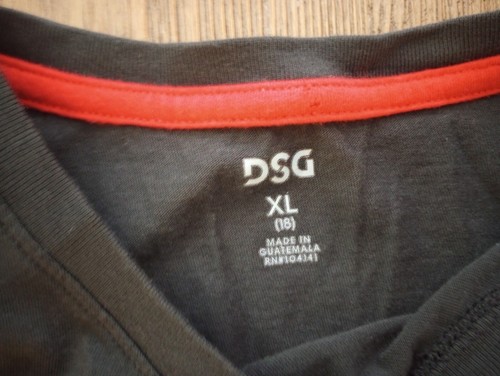 DSG Performance Black Peace Love Boys Tank Top Size XL 18 - Picture 4 of 12
