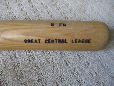 Showcase Sticks❣️イチロールーキー❣️GAME-USED BAT❣️ J.T. RIDDLE MIAMI MARLINS/PIRATES GAME USED UNCRACKED
