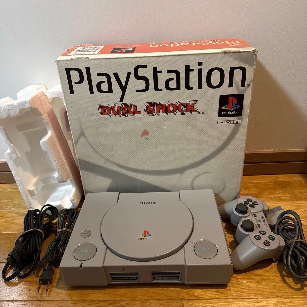 プレイステーション１ Sony PlayStation 1 NTSC-J (Japan) Composite RCA Video Game