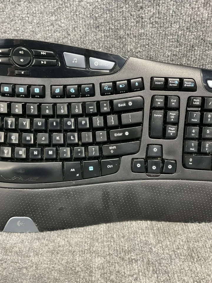 Logitech Ergonomic Wave Wireless Y-RCP140 Keyboard - Image 4 of 4