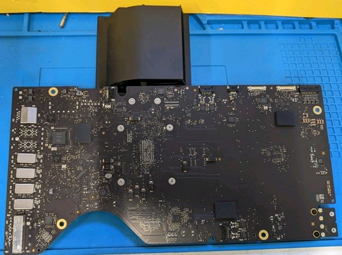 Apple iMac A1418 21.5' 2017 Logic Board With i5 2.30 GHz 820-01069-B + VAT inc, - Afbeelding 4 van 6