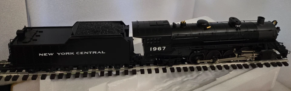 Lionel O Scale New York Central Mikado Locomotive And Tender No. 18079 - Image 2 of 4