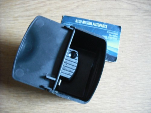 A FORD FOCUS MK1 1998-2004 CENTER CONSOLE REAR PASSENGER ASHTRAY BOX - Picture 2 of 4