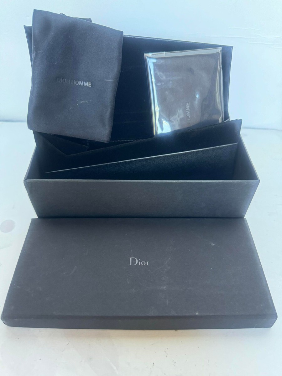 Dior Homme ブラックサングラス ケース付き DIOR HOMME BLACK EYEGLASSES / SUNGLASSES CASE - AUTHENTIC