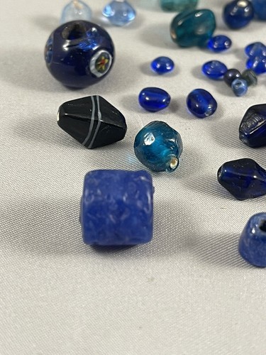 78 Mix Pre / Post Early 1900’s HandBlown Blue Glass Beads Cobalt Rare Collection - Picture 5 of 12