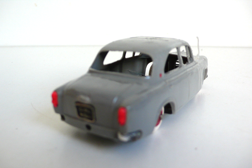 LES MINIATURES DE NOREV PEUGEOT 403 1/43è CHASSIS MÉTAL BON ÉTAT 1955 - Picture 4 of 5