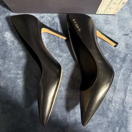 NIB Authentic Louis Vuitton Signature Pump Heels Timeless Minimalist 40 (US 9.5) - Picture 12 of 18
