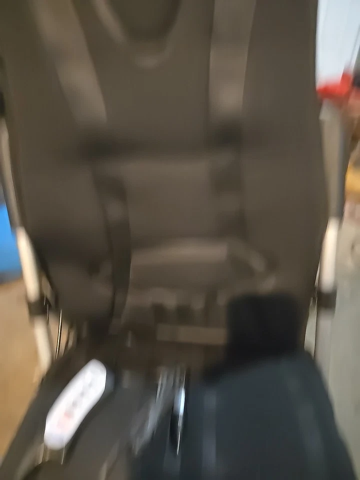 УСПОКАИВАЮЩИЙ МАССАЖЕР DR.SCHOLL'S С 5 МОТОРАМИ И ПОЛНОЙ ПОДУШКОЙ для подогрева автомобиля - Изображение 4 из 4