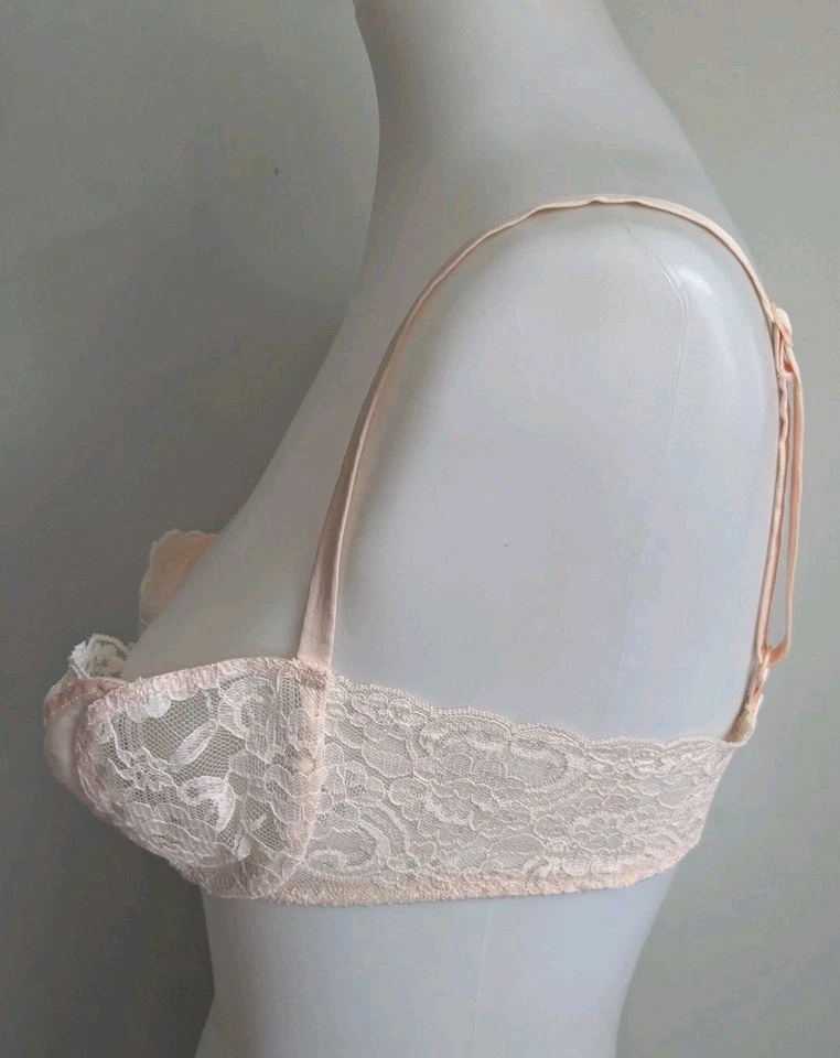 Sujetador Demi Vintage Christian Dior 4775 Chantilly Encaje Satinado Rosa Con Aros 36C EE. UU. Foto 2 de 4