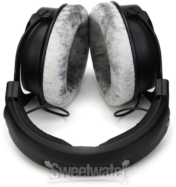 Beyerdynamic DT 770 Pro X Closed-back Studio Headphones - Black - Image 2 of 4