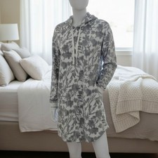 Simply Vera Vera Wang NWT Floral Tie‑Dye Nightgown — With Pockets Sz Small