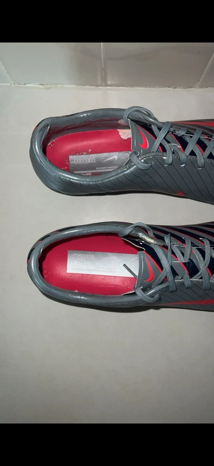 Nike Mercurial Vapor VII CR7 Pinstripes 2010/11 Rare Edition - Image 2 of 4