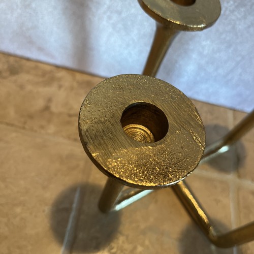 Candelabro de metal tono dorado - Imagen 7 de 13