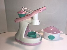 Girl Gourmet Cupcake Maker Gently used Baking Kitchen Toy incomplete 