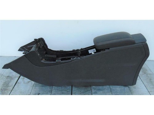 A2466800400 RIVESTIMENTO TUNNEL CENTRALE MERCEDES-BENZ CLASSE B (W246) 1.8 CDI 1 - Foto 2 di 4