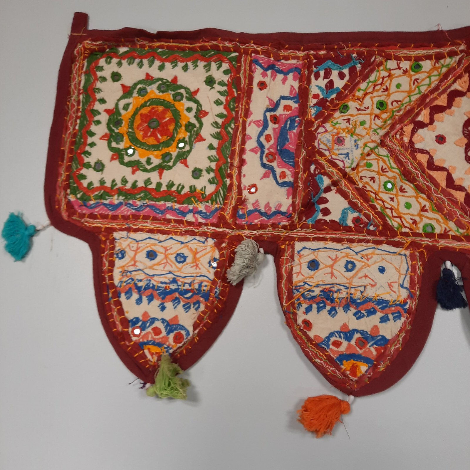 Toran Indien Traditionnel – Broderie Miroirs Et Pompons (168x23 Cm, Coton, Vintage)