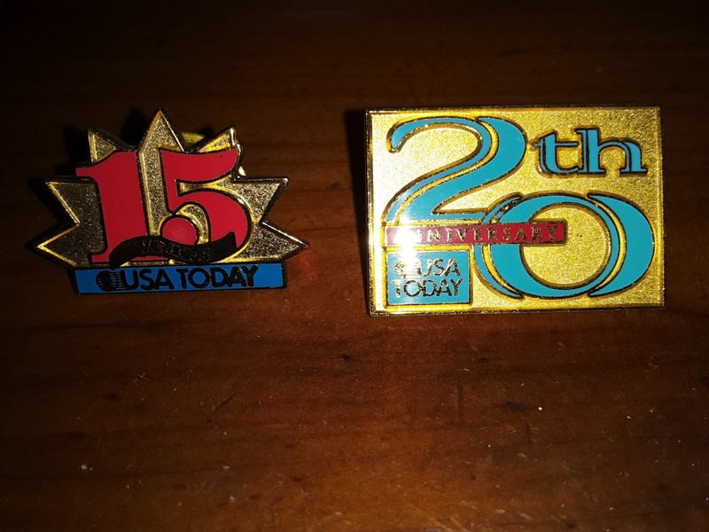Rare USA Today Newspaper  Bundle Lot 15 Years Anniversary 20th Commemorative Pin