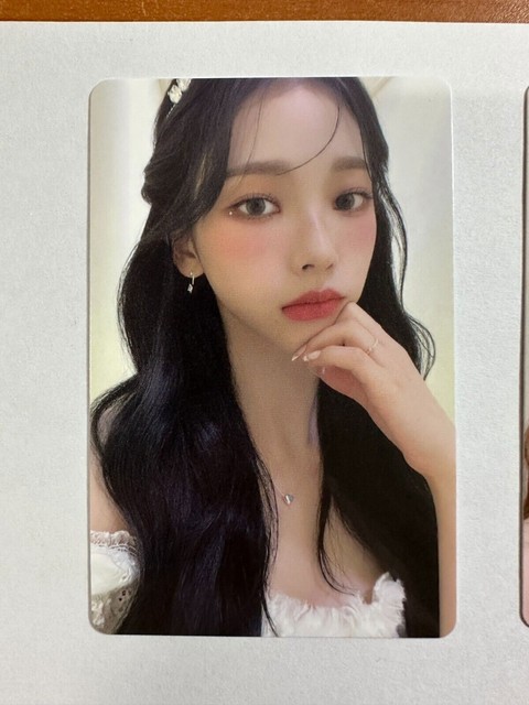 KARINA Official Photocard aespa 2023 Season's Greetings Kpop Authentic KARINA Official Photocard aespa 2023 Season's Greetings Kpop Authentic