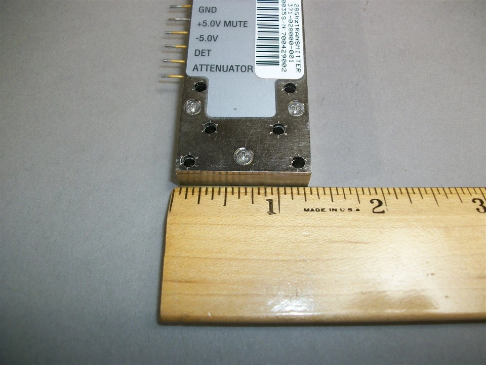 DMC-NW 28 GHz Transmitter 371-028000-001 Foto 3 de 4