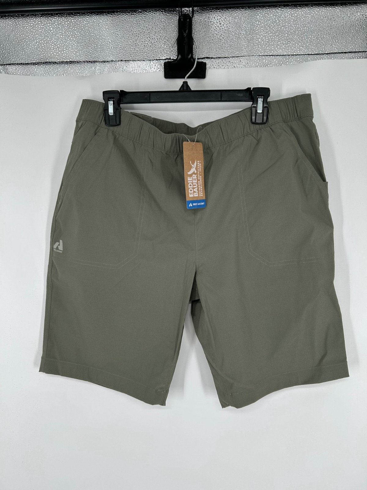 Eddie Bauer Guide Ripstop Shorts Womens Size 16 Sprig Hiking Nylon Elastic Waist