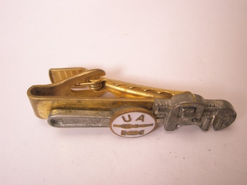 UA Union Plumbers Pipe Fitters Gas Steam Wrench Vintage SMALL Tie Bar Clip - Picture 4 of 5