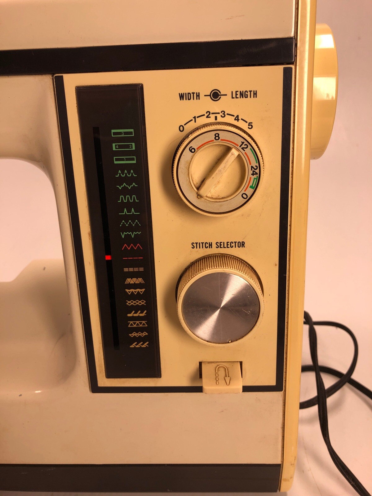 Vintage Kenmore Sewing Machine Model-385-1695180 Made in Taiwan | eBay
