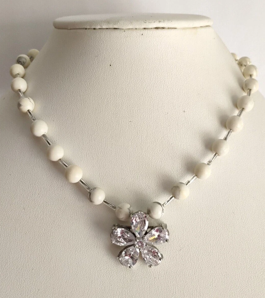 Hecho a mano blanco turquesa cuentas cristal flor colgante collar cuentas tubo vidrio Foto 3 de 4