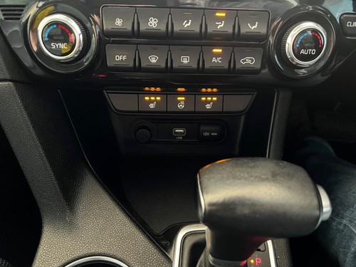 2019 Kia Sportage 1.6 T-GDi 4 DCT AWD Euro 6 (s/s) 5dr ESTATE Petrol Automatic - Picture 12 of 24
