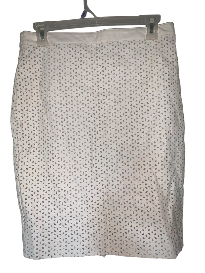 Falda lápiz Ann Taylor talla 6 Petite crema forrada de cuero sintético para mujer Foto 2 de 4